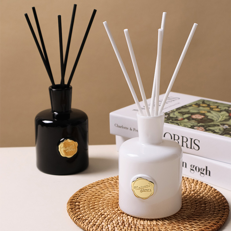 Home Fragrance Set - 200ML Flameless Reed Diffuser Aromatherapy Set
